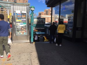 71 Continental Ave subway station